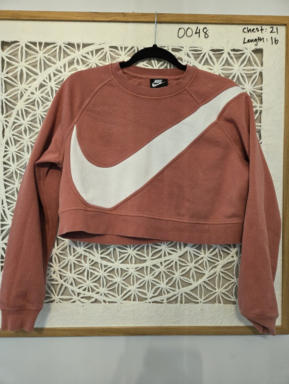 Nike Women's Cropped Crewneck Sweatshirt - Dusty Rose/White Swoosh Size Small
